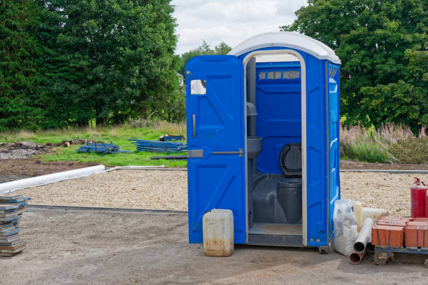 Best VIP or Luxury Restroom Trailers  in Stonegate, CO